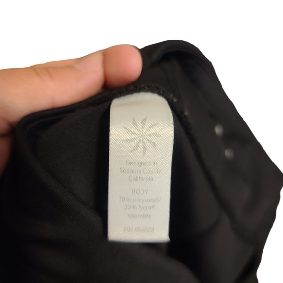 ATHLETA Size Small Sonar Black Capri Legging Pant Crop Yoga Tight - Picture 8 of 9